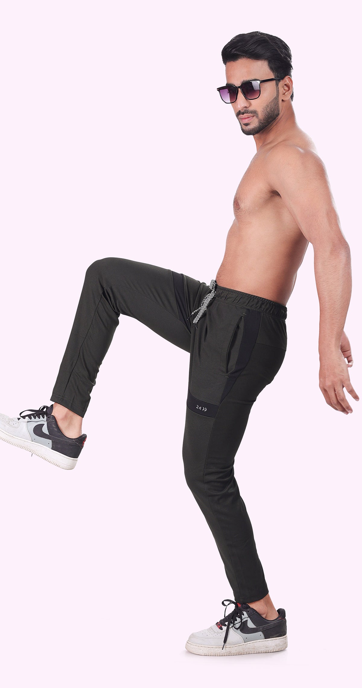 Men's Dynamic fit Sports Pants Soild sweat Control
