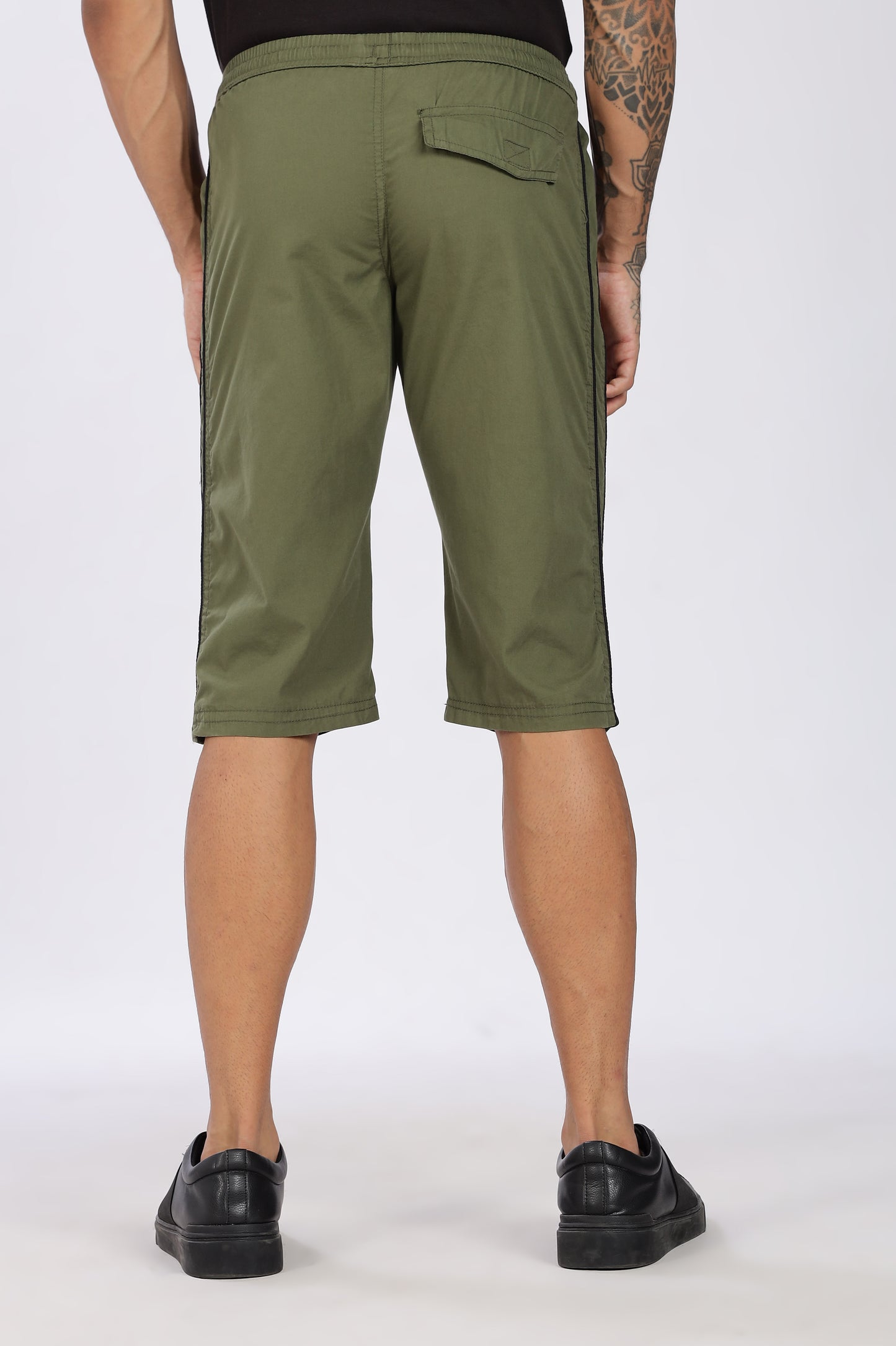 Men's Green Cool Comfort Capri Solid Print Comfort Cotton