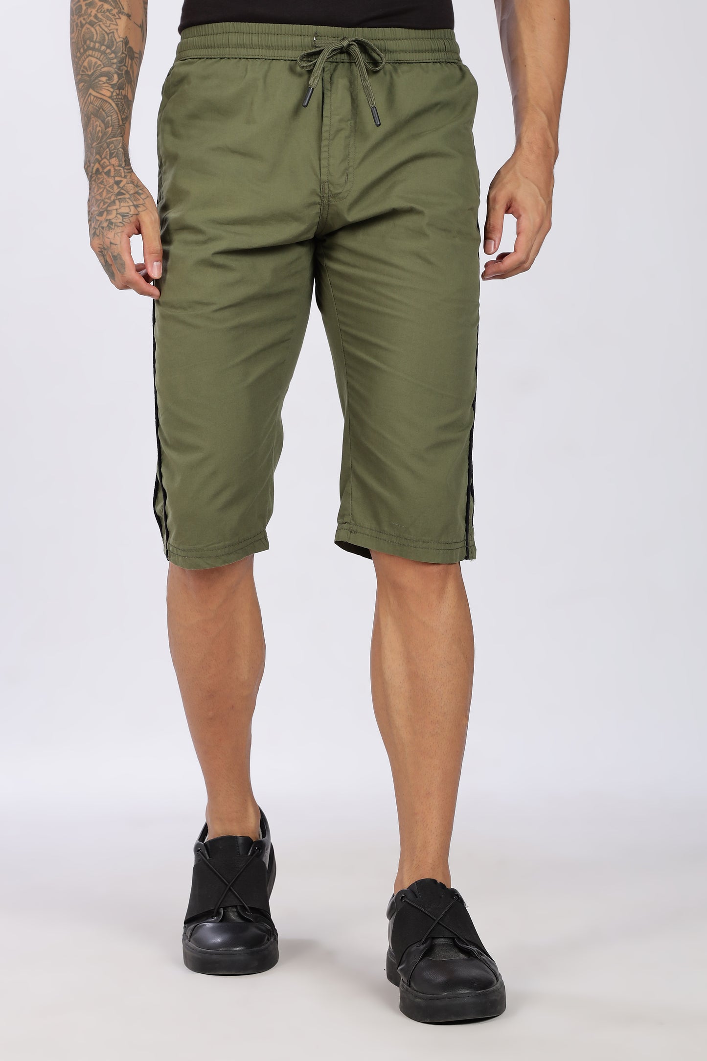 Men's Green Cool Comfort Capri Solid Print Comfort Cotton
