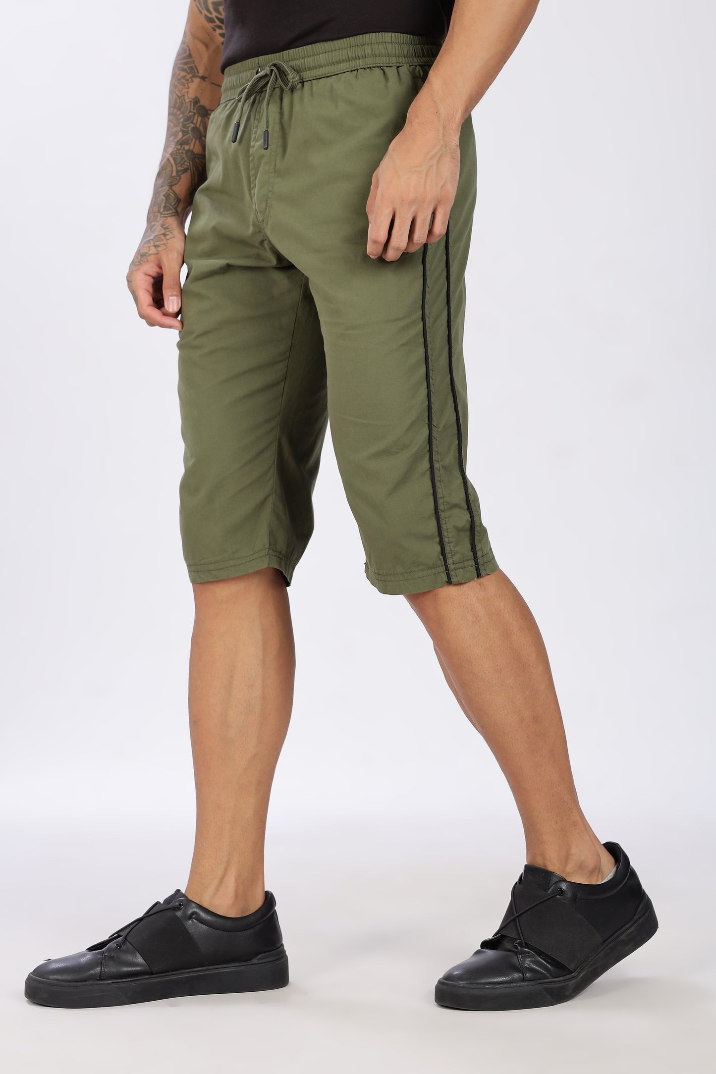 Men's Green Cool Comfort Capri Solid Print Comfort Cotton