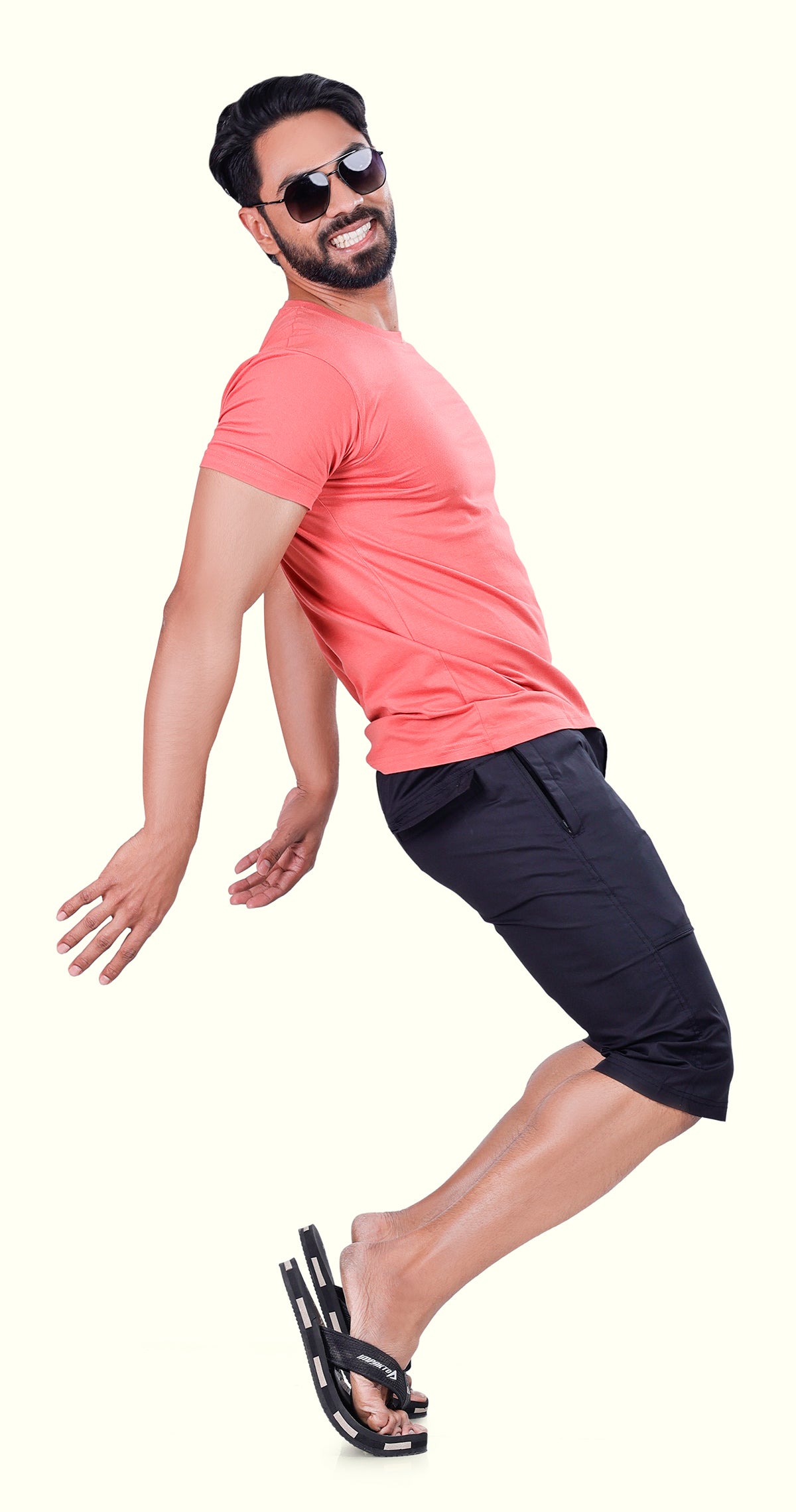 Men's Black Urban Capri Solid Print Comfort Cotton