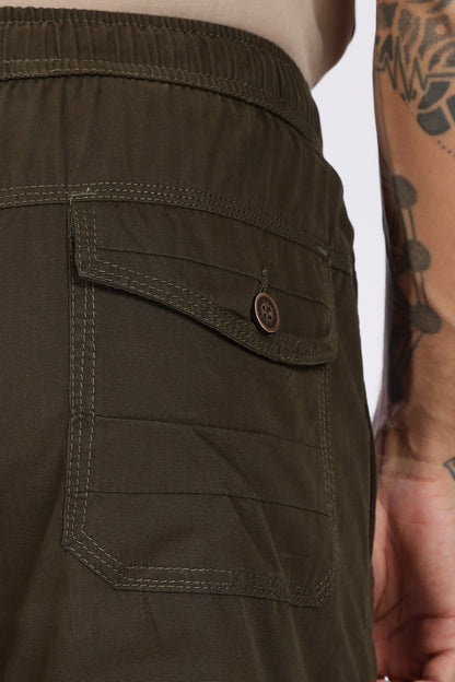Men's Olive Green Trendy Trails Capri Solid Print Comfort Cotton