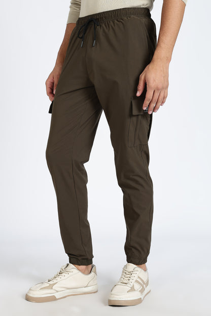Men's Green Elite Joggers Solid